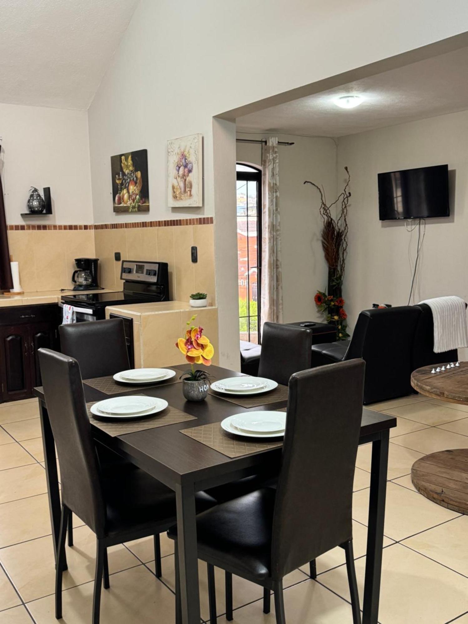 Amplio Apartamento, En Colonia Cerezos, Tercer Nivel Apartman Quetzaltenango Kültér fotó